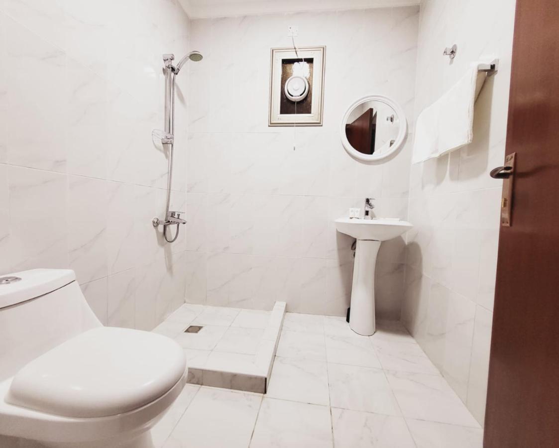 De Iris Regency Fahaheel Apartment Кувейт Екстериор снимка
