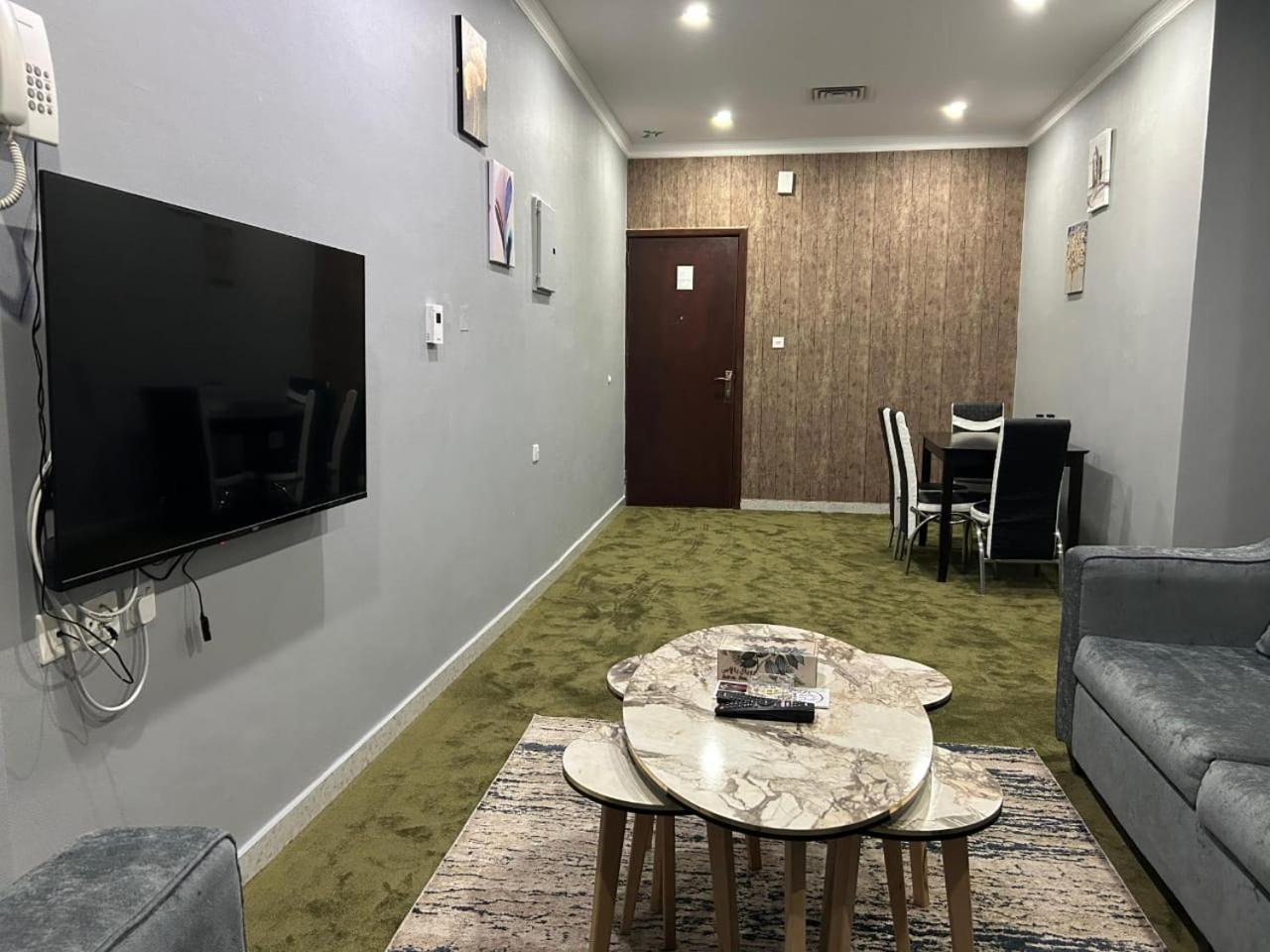 De Iris Regency Fahaheel Apartment Кувейт Екстериор снимка