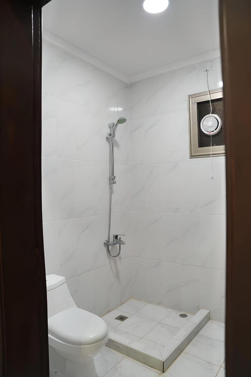 De Iris Regency Fahaheel Apartment Кувейт Екстериор снимка